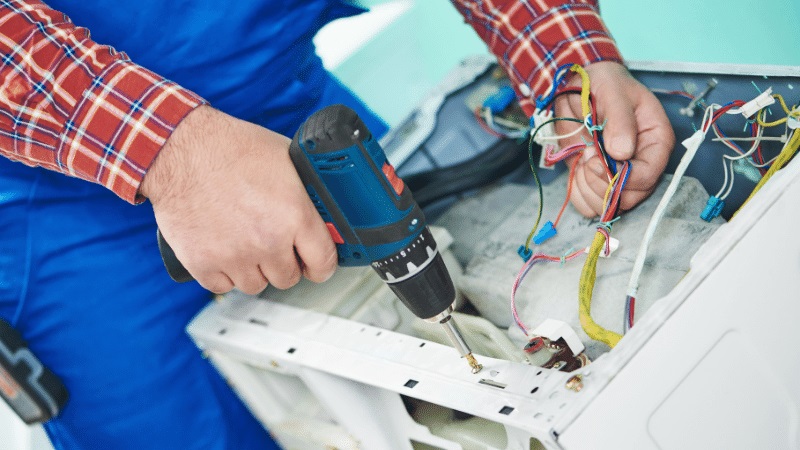 Başakşehir Fondital Fondital çamaşır makinesi kart tamiri – Su almama arızası orijinal parça ile giderildi. - Teknik servis örneği